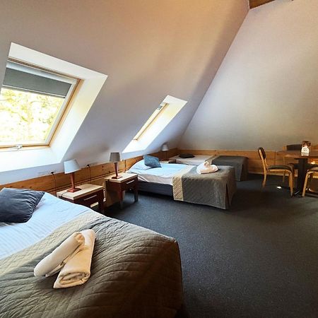 Hotel 365 キェルツェ エクステリア 写真